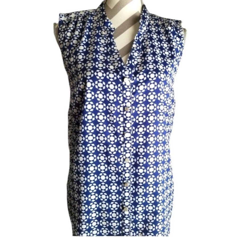 Notations Blue Geometric Sleeveless Reverse Pattern Button Up Blouse Small
